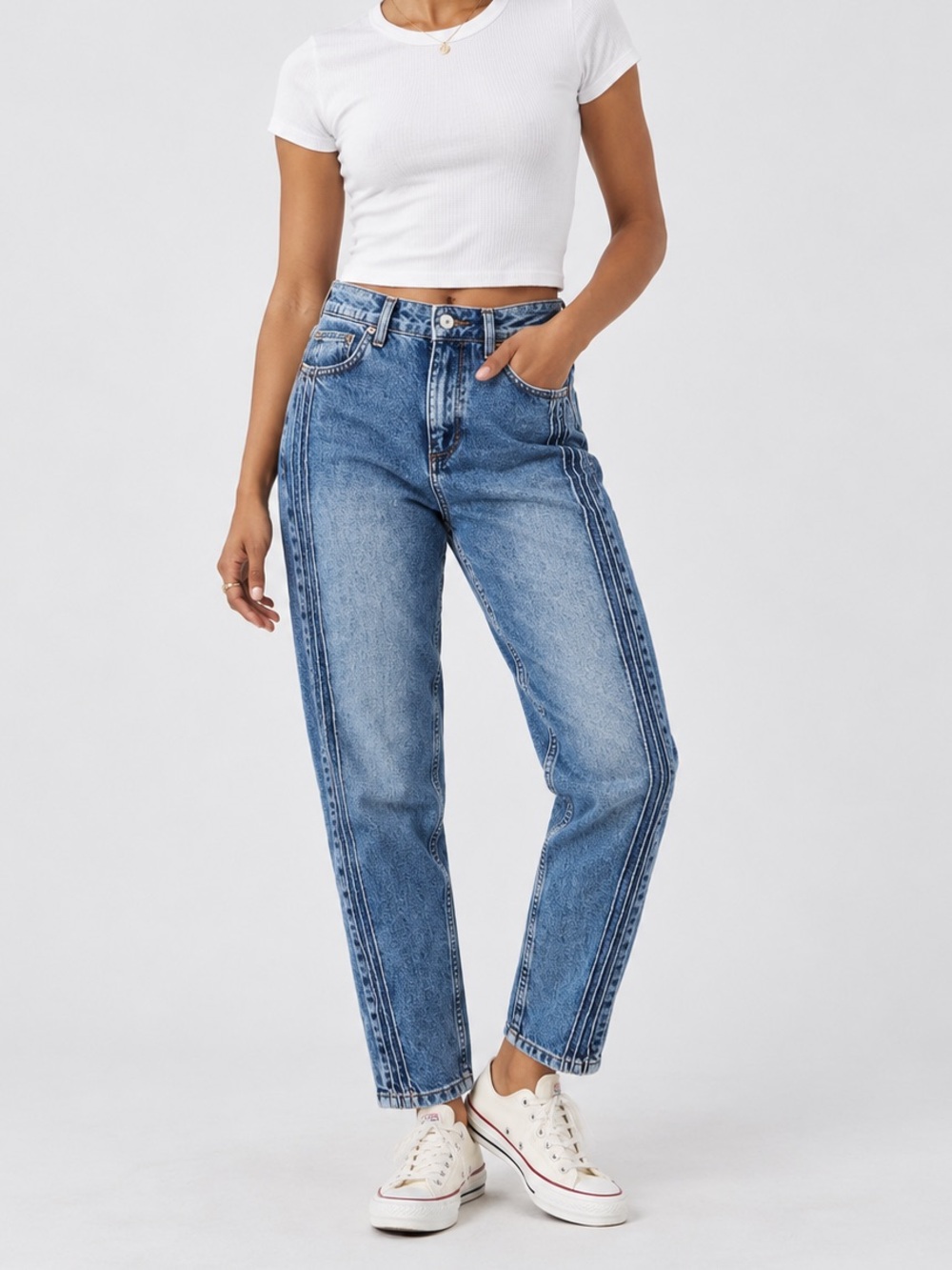 BDG Urban Outfitters High Rise Pintuck Mom Jeans 26 Blue Denim